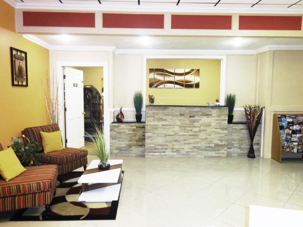 Winnie Inn And Suites Екстериор снимка